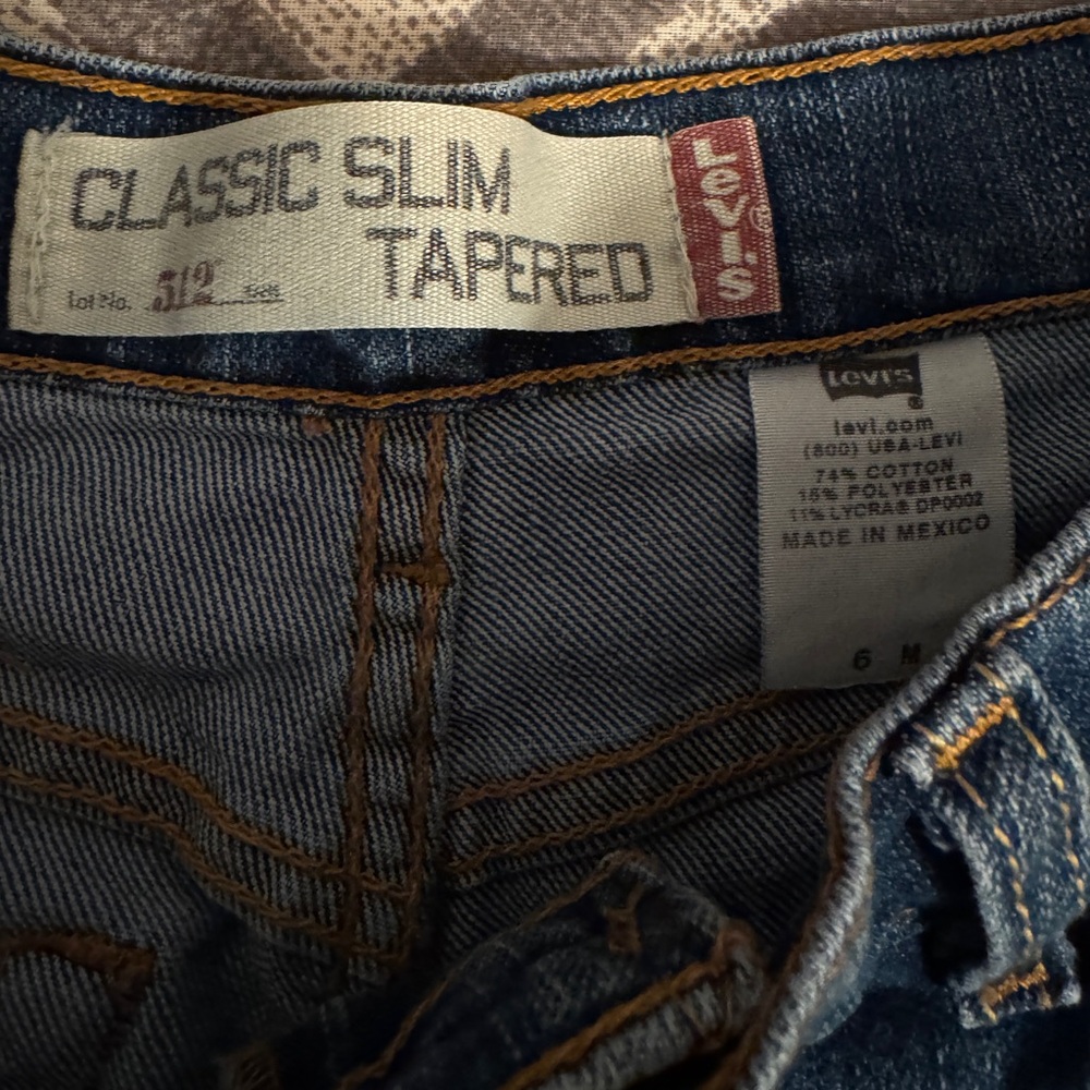 Levi’s 512 Classic Slim Tapered Jeans | Size 6M | Dark Wash - Picture 5 of 7